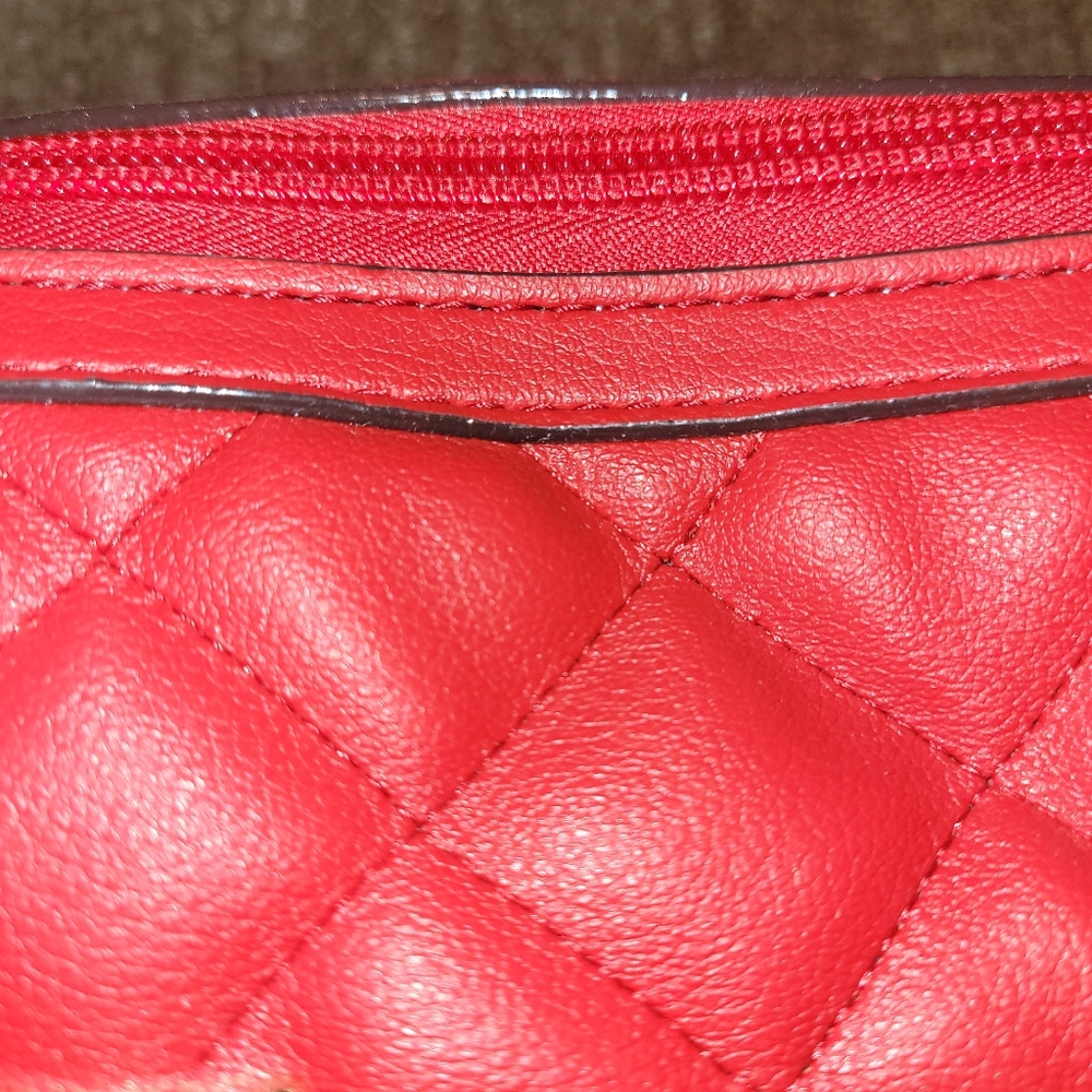 Tomato Red Juicy Couture Quilted Purse - Picture 4 of 9